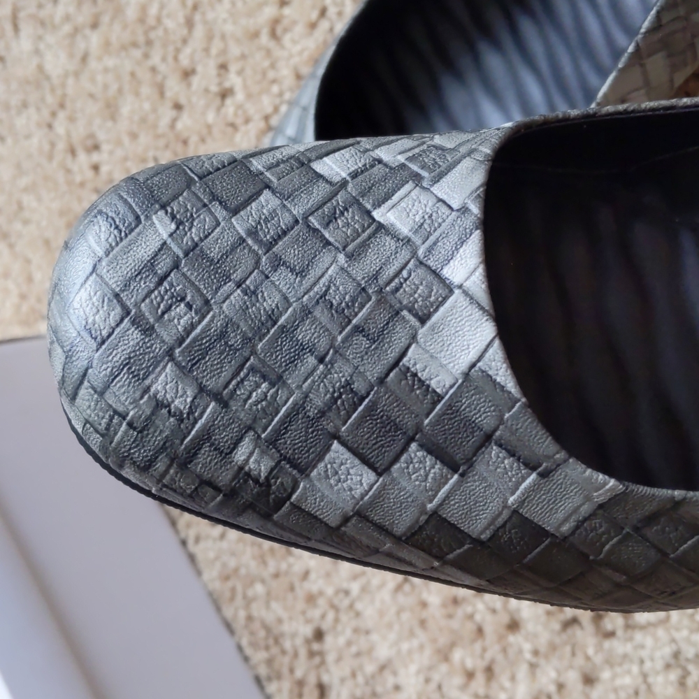 High Heels Checks Print - image 4